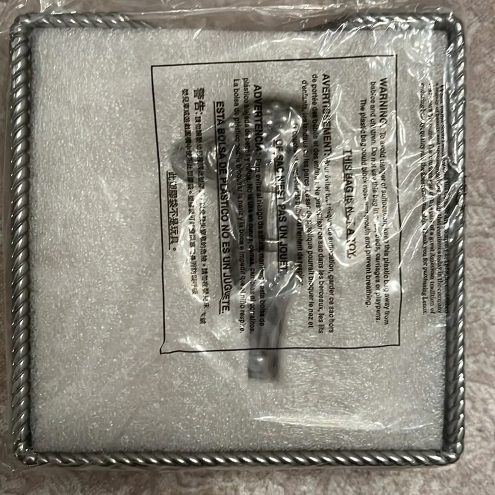Brand New Lenox Everyday Soirée Wine Beverage Napkin Box Holder Grapes
